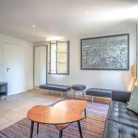 Apartment Les Lices B L Equiped & L Shellter Saint-Tropez